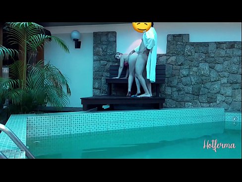 ❤️ Giimbitar sa amo ang katabang sa pool, apan dili makasukol sa init ❤ Porno vk sa amon ❌️